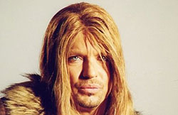 Illustration for article titled 20 Years Of Bret Michaels' Hair